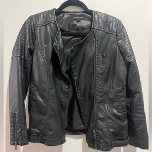 Signature Studio Black leather jacket size S